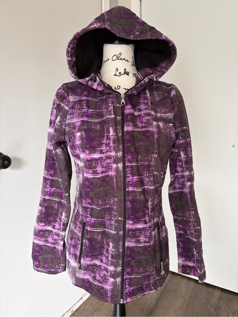 Women’s Purple Hooded Ski Jacket